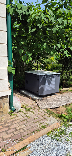 A-iPower A8000EAX в тихом зимнем кожухе 1200 RAL 7024 + блок автозапуска A-iPower 230 В, 50 А